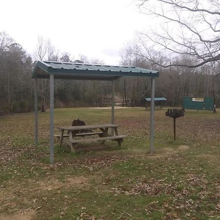 Whispering Creek Lodging & Rv Resort Newton Esterno foto