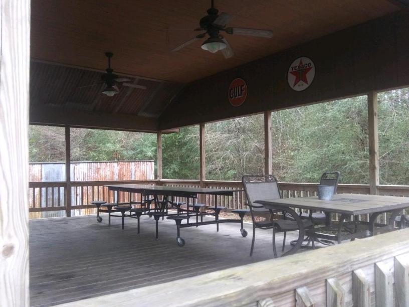 Whispering Creek Lodging & Rv Resort Newton Esterno foto