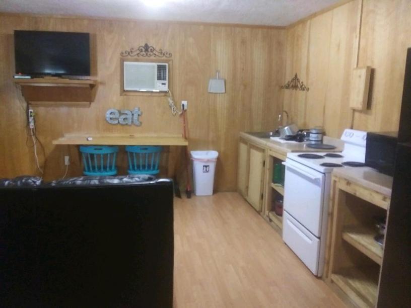 Whispering Creek Lodging & Rv Resort Newton Esterno foto