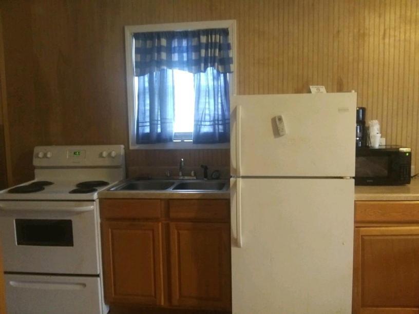 Whispering Creek Lodging & Rv Resort Newton Esterno foto
